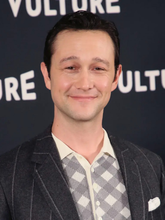 13. Here is Joseph Gordon-Levitt who starred in 500 Days of Summer or 50/50