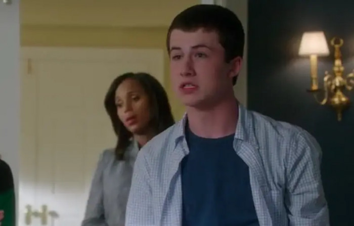 4. Actor Dylan Minnette played President Fitz's teenage son on 13 Reasons Why