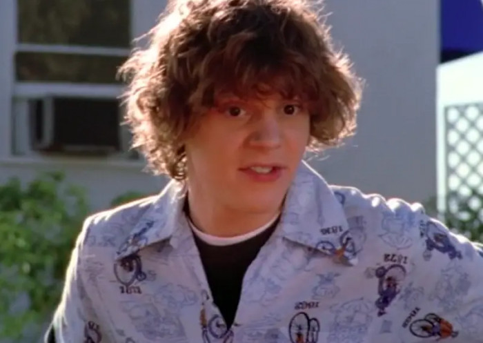 15. The American Horror Story star, Evan Peters previously acted as a friend of Phil's in Phil of the Future