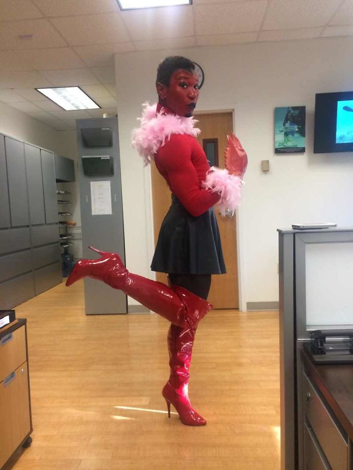 50 People Who Took Their Halloween Costumes To A Whole New Level