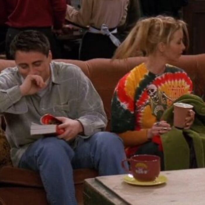 1. Lisa Kudrow Aka “Phoebe” Wearing A Team Lithuania Basketball Tee While Filming An Episode Of Friends In 1997