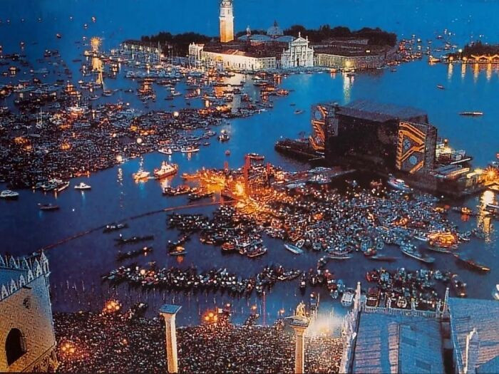 25. The Pink Floyd concert held in Venice in 1989 was a remarkable event