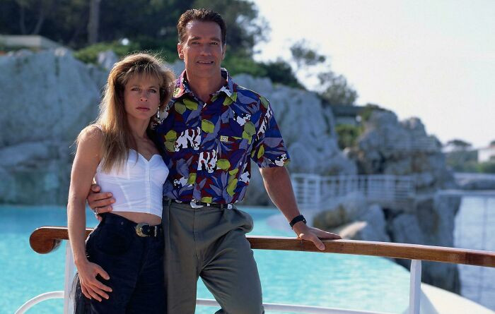 42. Arnold Schwarzenegger and Linda Hamilton in 1991