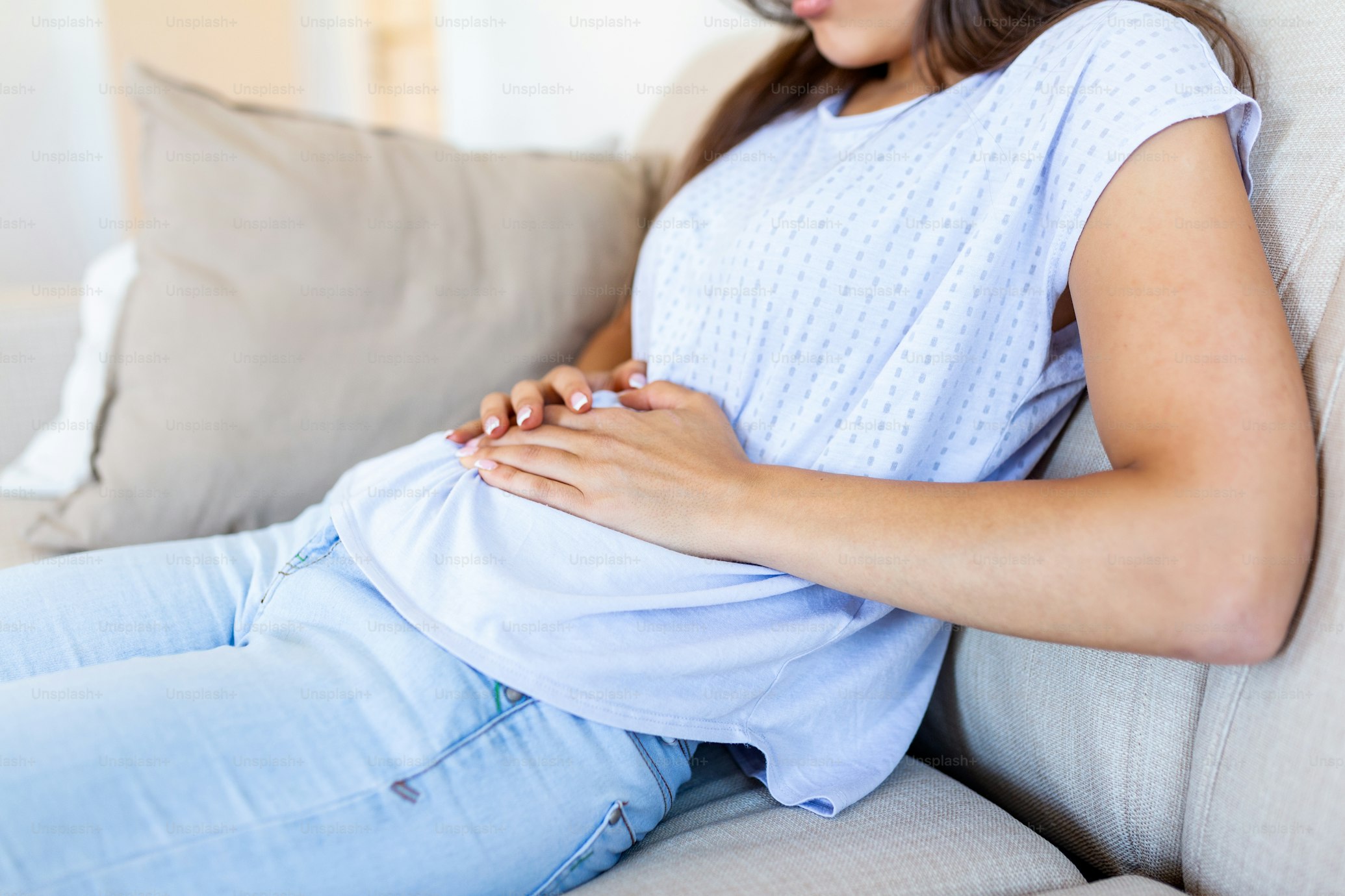 “I started feeling really crappy and had pain in my lower abdomen,” she explained.