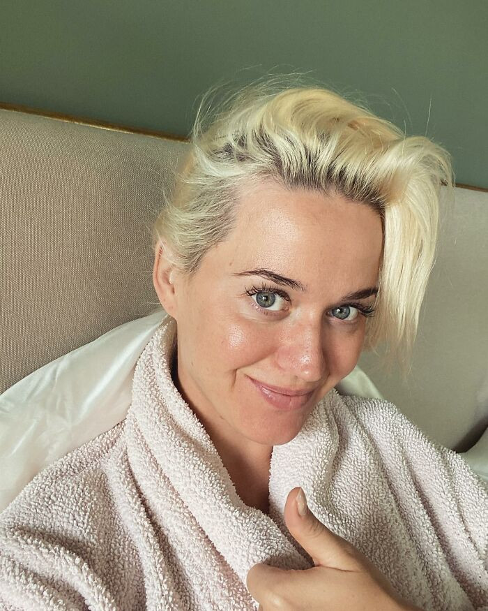 17. Katy Perry without makeup on her face