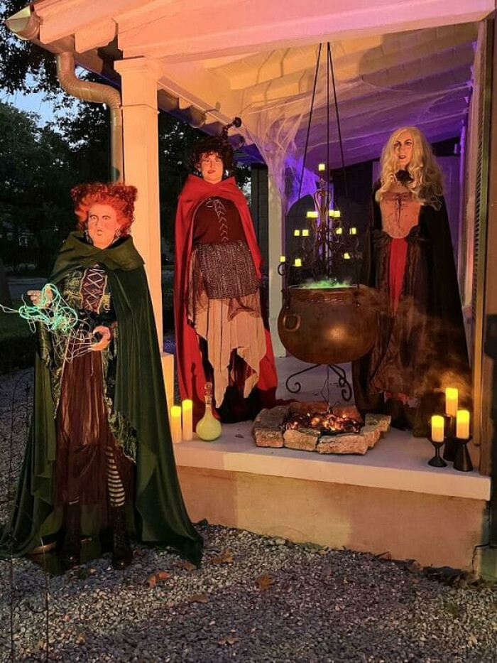 They look like the real deal and I'm living for that. Definitely a great Halloween setup.