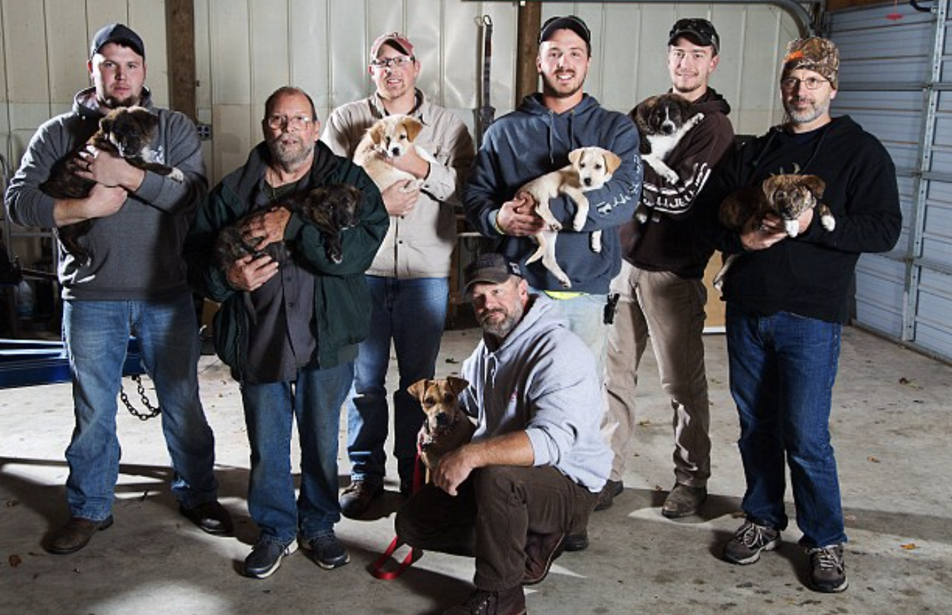 Mitch Craddock took seven friends to a Tennessee cabin and found a stray dog on their porch.
