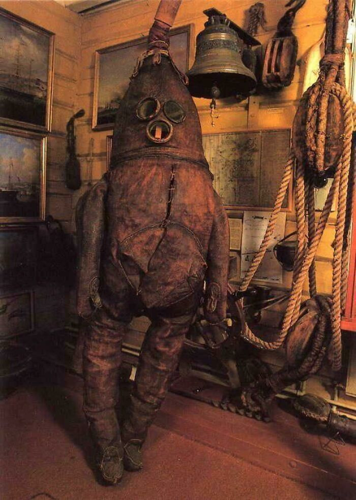 29. Oldest Diving Suit Found, From The 18th Century