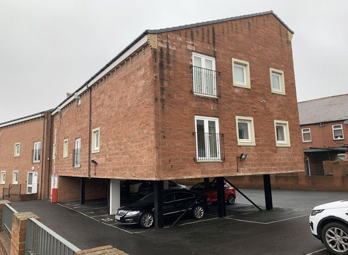 22. Having Delivered The Building But Left The Trailer Unit It Came On Behind!