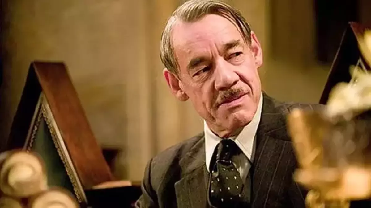 Roger Lloyd Pack-Barry Crouch Senior (1944-2014)