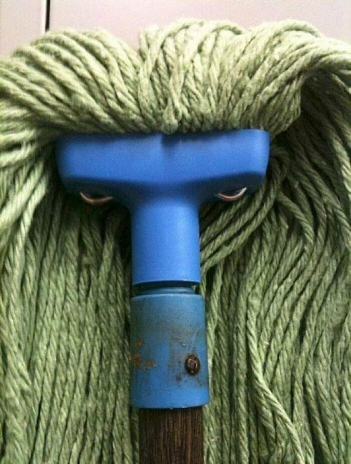 26. Angry mop giving us Cad Bane looks