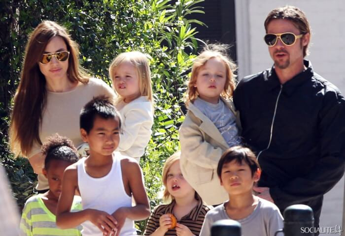 7. Angelina Jolie & Brad Pitt