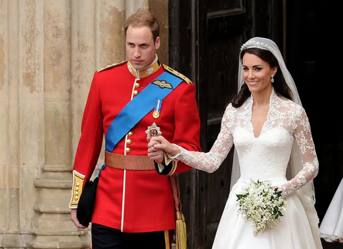 14. Prince William and Kate Middleton had a lavish wedding with over 2,000 guests at the Westminster Abbey and then proceeded to Buckingham Palace