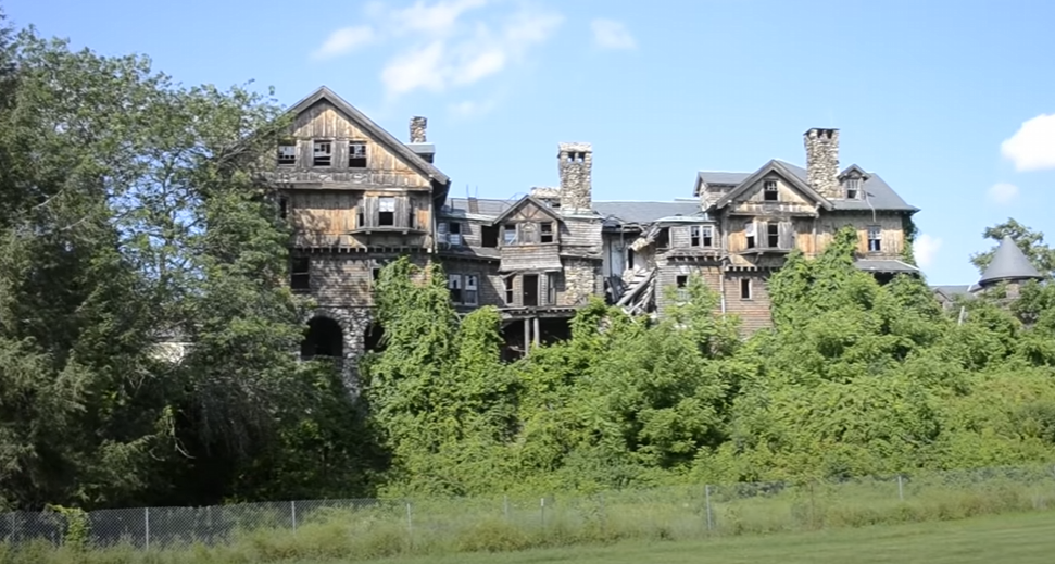 Bennett College. It was abandoned in 1978.