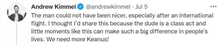 Even this man who was just a bystander was awed of how Keanu acted so nicely with the kid and he's right. We do need more Keanu's in the world.