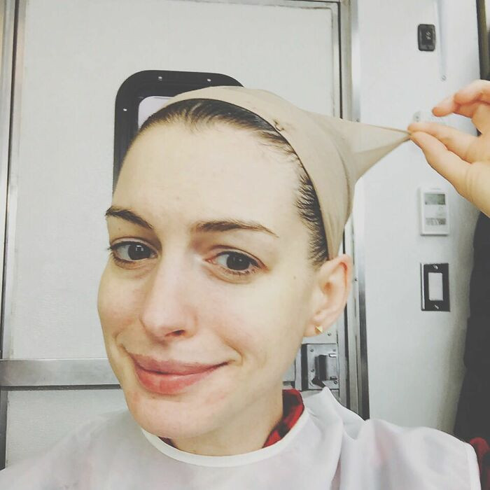 21. Anne Hathaway without makeup on her face