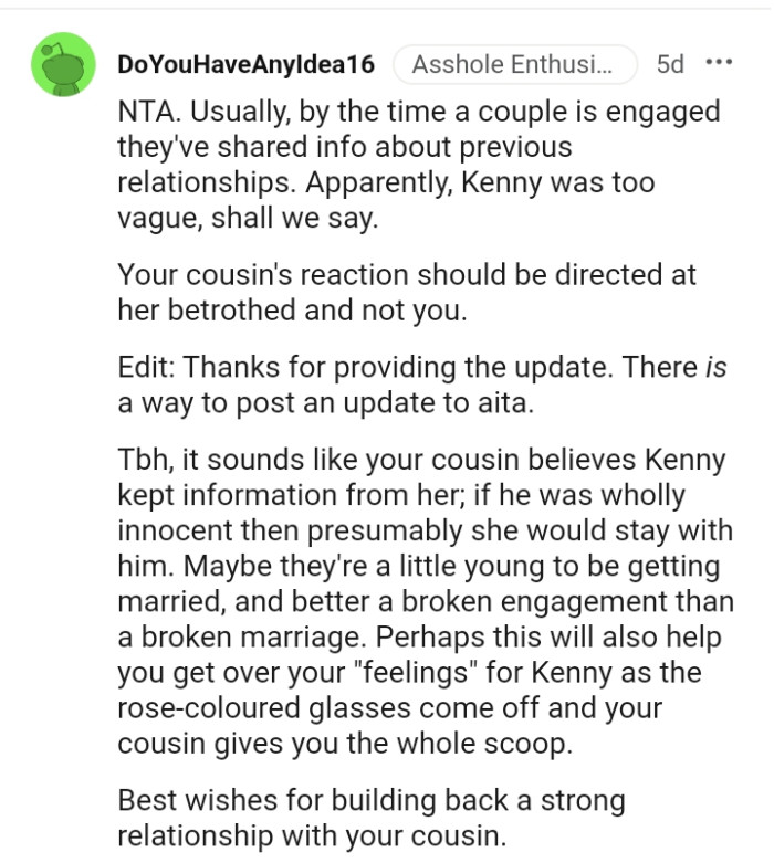 The cousin's reactions should be directed at her fiance and not the OP