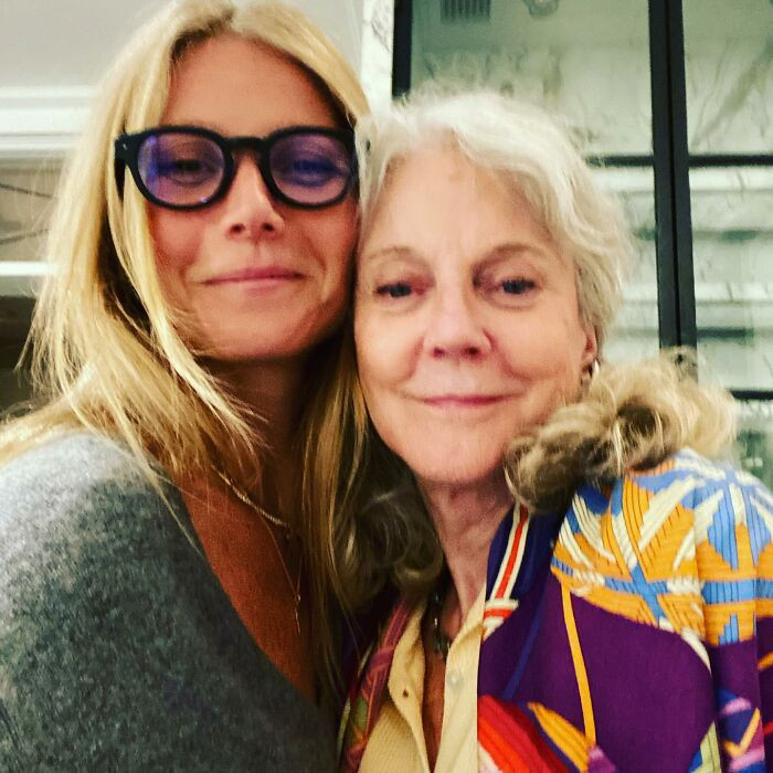 32. Gwyneth Paltrow And Her Mother Blythe Danner